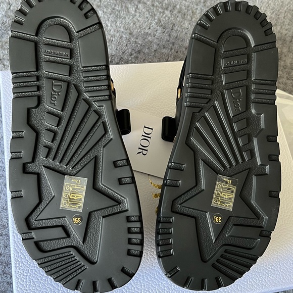 Brand New Christian Dior DIORACT SANDAL Size 39 - Picture 6 of 13